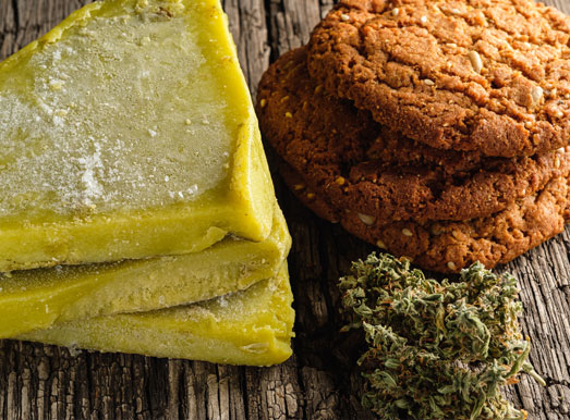 Wietkoekjes gemaakt met cannabisboter. Wietkoekjes gemaakt met cannabisboter.