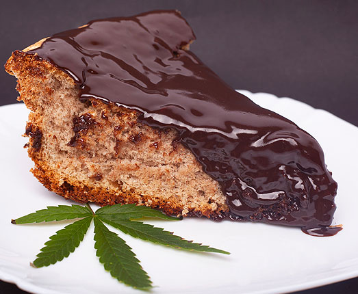Chocolade spacecake om wiet te consumeren. Chocolade spacecake om wiet te consumeren