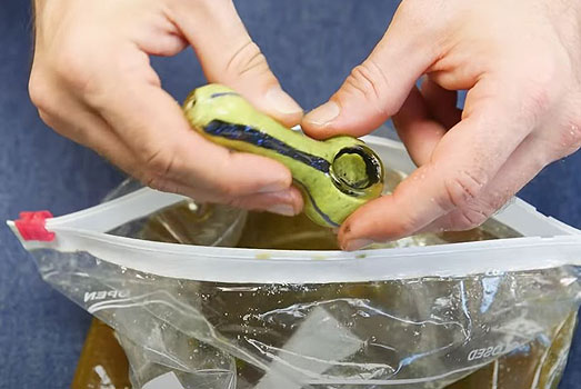 Wietpijpje na weken en schudden. Wietpijpje na weken en schudden.
