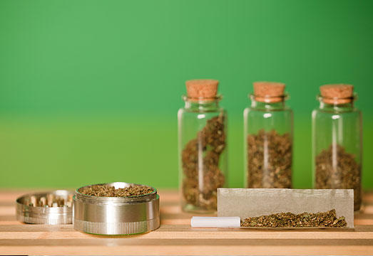 Enkele wietsoorten veroorzaken minder vaak de munchies. Sommige wietsoorten veroorzaken minder vaak de munchies.