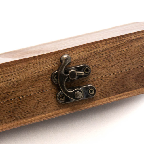RAW Domino Set Sluiting
